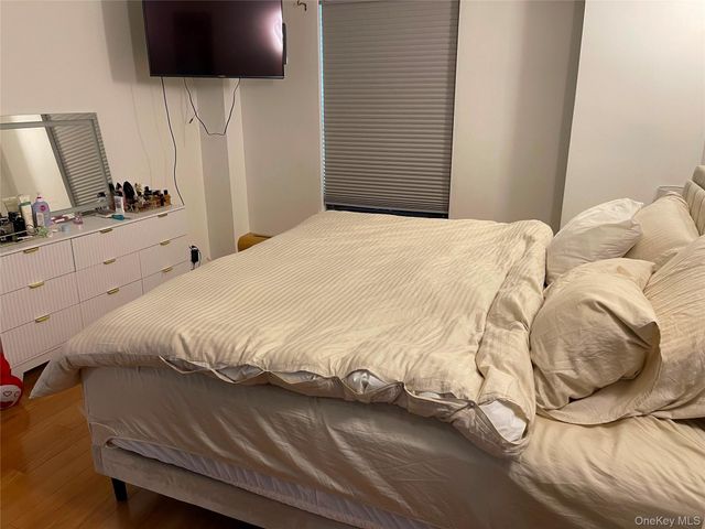 61-35 98th St 10D, Rego Park, NY 11374