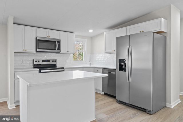 3367 DAVIS HWY, Louisa, VA 23093