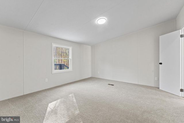 3367 DAVIS HWY, Louisa, VA 23093
