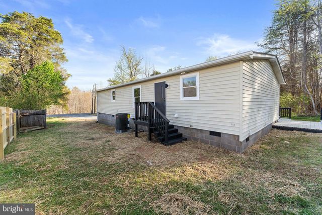 3367 DAVIS HWY, Louisa, VA 23093
