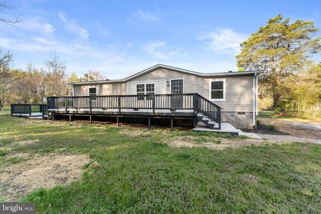 3367 DAVIS HWY, Louisa, VA 23093