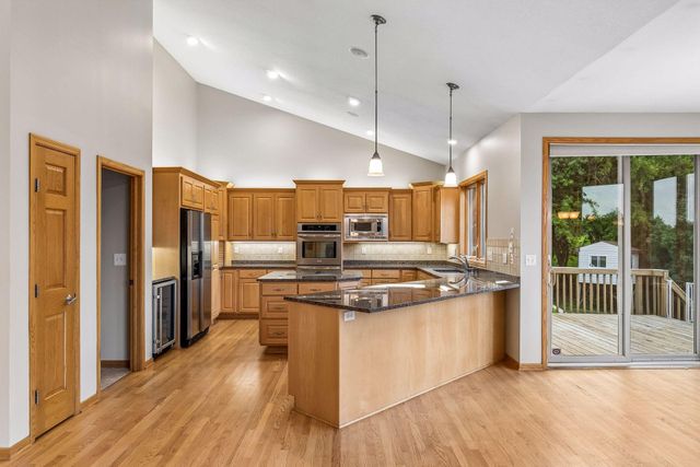 1057 Ridge Crest Lane NW, Rochester, MN 55901