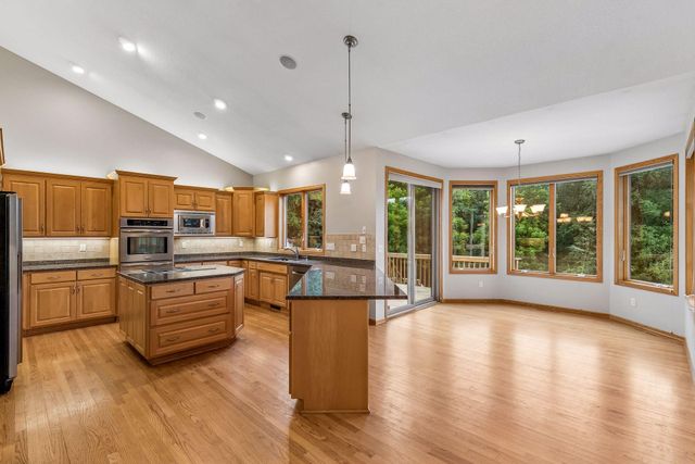1057 Ridge Crest Lane NW, Rochester, MN 55901