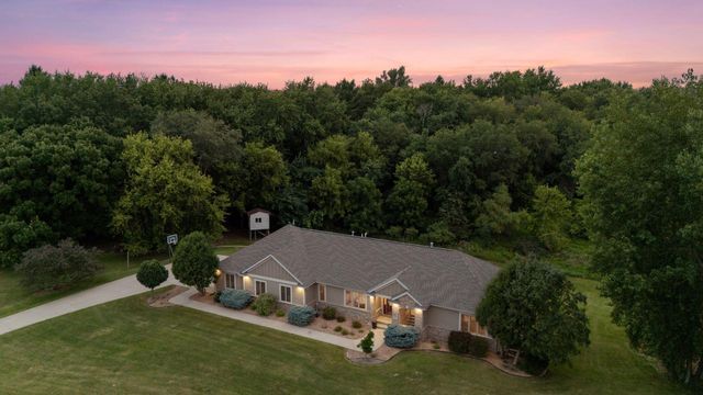 1057 Ridge Crest Lane NW, Rochester, MN 55901