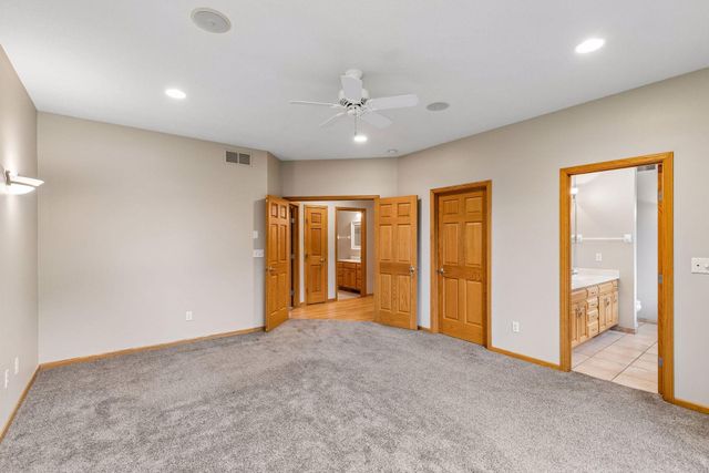1057 Ridge Crest Lane NW, Rochester, MN 55901