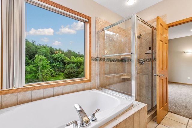 1057 Ridge Crest Lane NW, Rochester, MN 55901