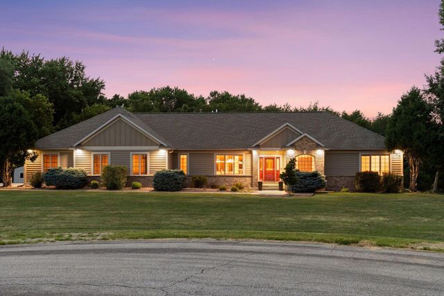 1057 Ridge Crest Lane NW, Rochester, MN 55901
