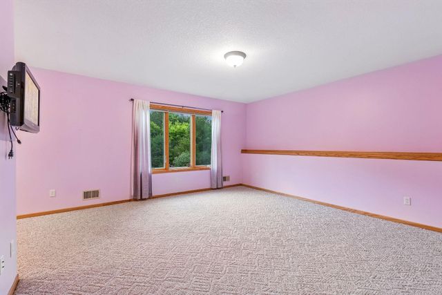 1057 Ridge Crest Lane NW, Rochester, MN 55901