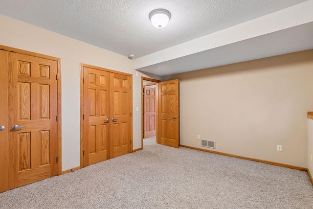 1057 Ridge Crest Lane NW, Rochester, MN 55901