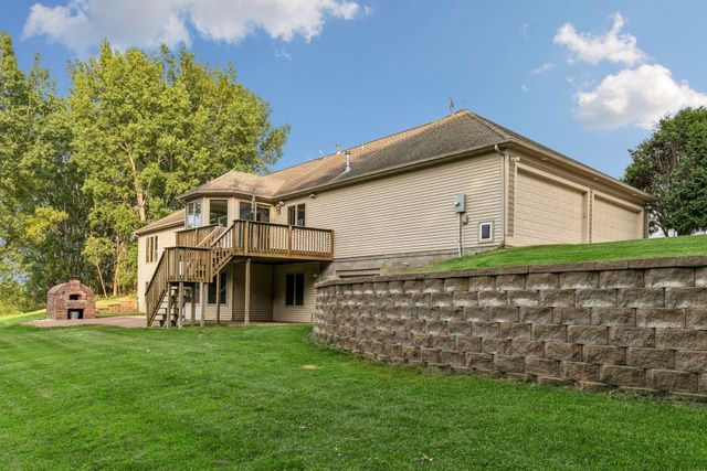 1057 Ridge Crest Lane NW, Rochester, MN 55901
