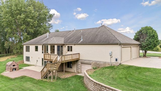 1057 Ridge Crest Lane NW, Rochester, MN 55901