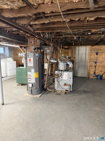 59 Myrtle Avenue, Bridgeport, CT 06604