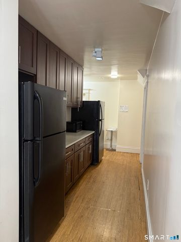 59 Myrtle Avenue, Bridgeport, CT 06604