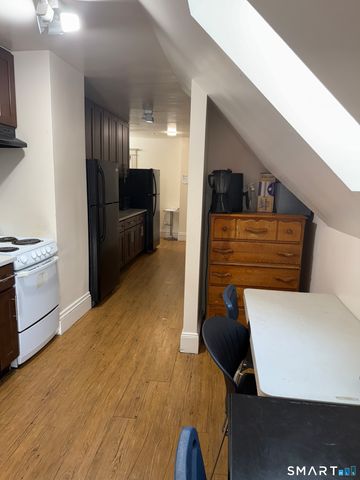 59 Myrtle Avenue, Bridgeport, CT 06604