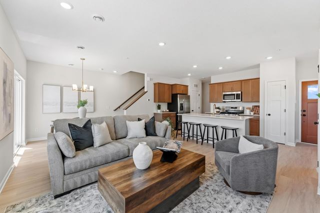 681 Tulare Terrace, Newport, MN 55055