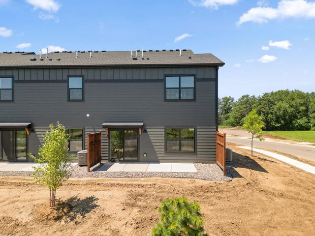681 Tulare Terrace, Newport, MN 55055