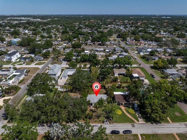 627 38TH AVENUE NE, St Petersburg, FL 33704
