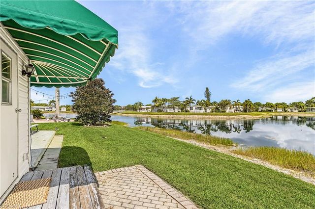 3066 Waterview PT, Naples, FL 34120