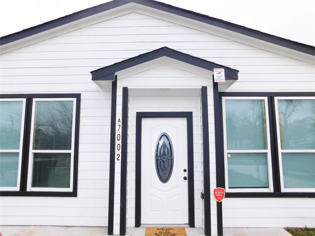 7002 S Hall Street B, Houston, TX 77028