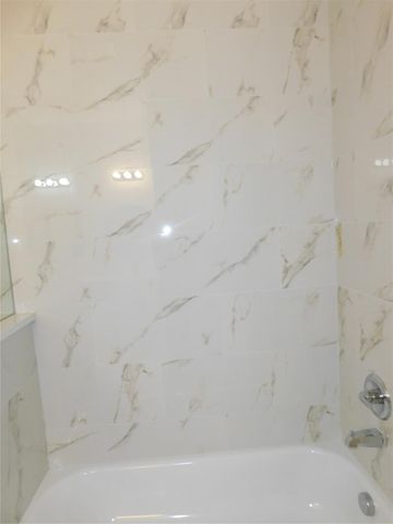 7002 S Hall Street B, Houston, TX 77028