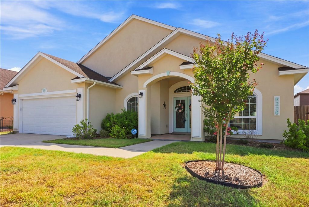 6226 Angelique Ct, Corpus Christi, TX 78415 — exterior