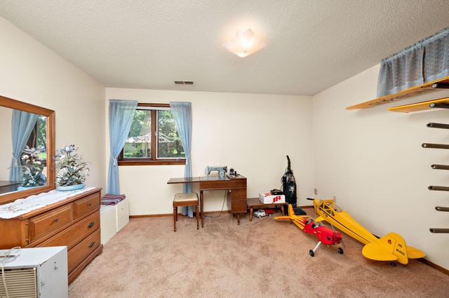 10634 Wellington Lane N, Maple Grove, MN 55369