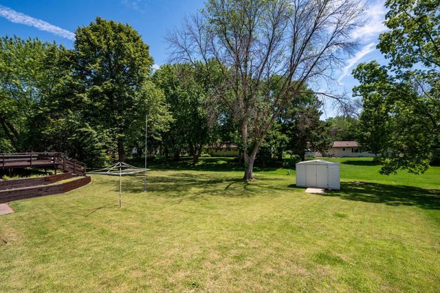10634 Wellington Lane N, Maple Grove, MN 55369
