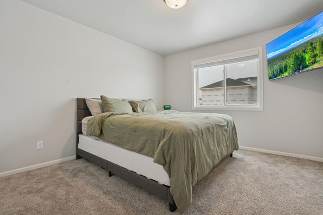 6309 83rd Avenue S, Horace, ND 58047