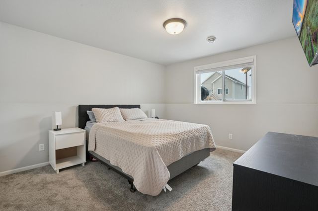 6309 83rd Avenue S, Horace, ND 58047