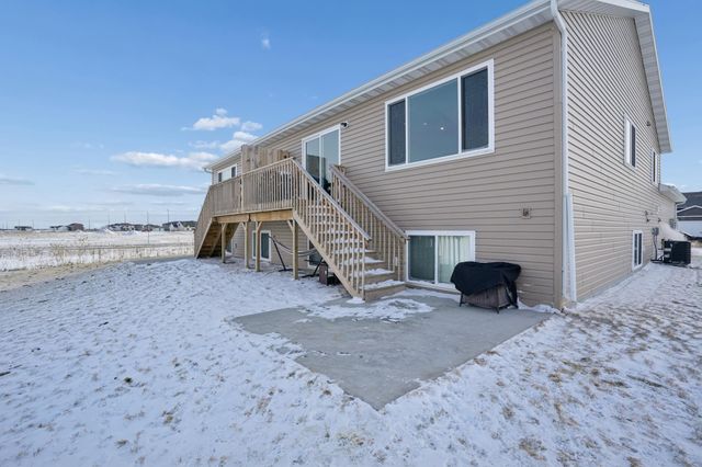 6309 83rd Avenue S, Horace, ND 58047