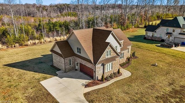 5510 Briardenn Court, Summerfield, NC 27358