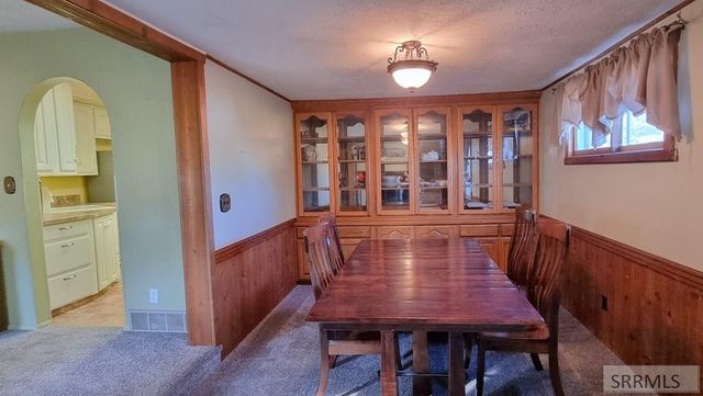 885 Maple Street, Ashton, ID 83420