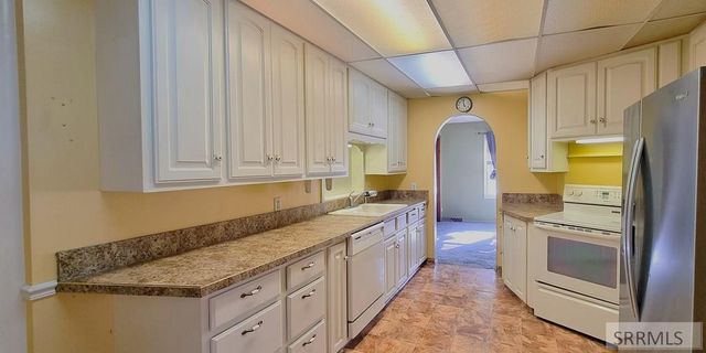 885 Maple Street, Ashton, ID 83420