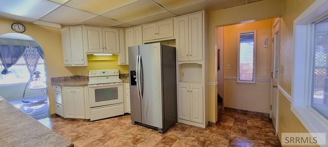 885 Maple Street, Ashton, ID 83420