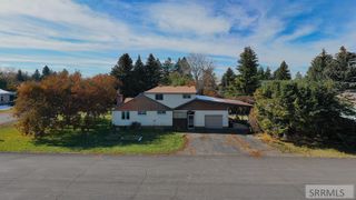 885 Maple Street, Ashton, ID 83420