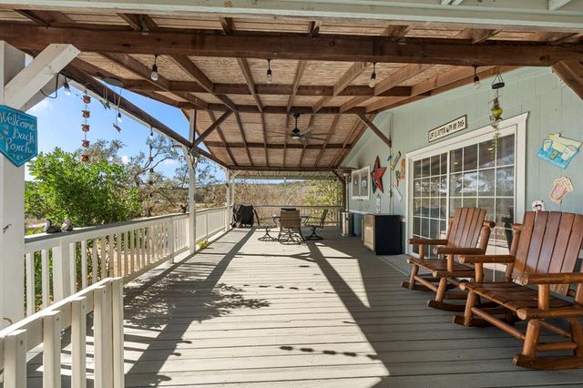 166 Elm Shores Dr, Lakehills, TX 78063