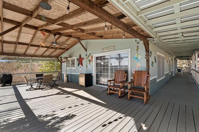 166 Elm Shores Dr, Lakehills, TX 78063