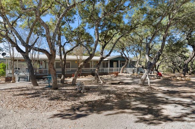 166 Elm Shores Dr, Lakehills, TX 78063