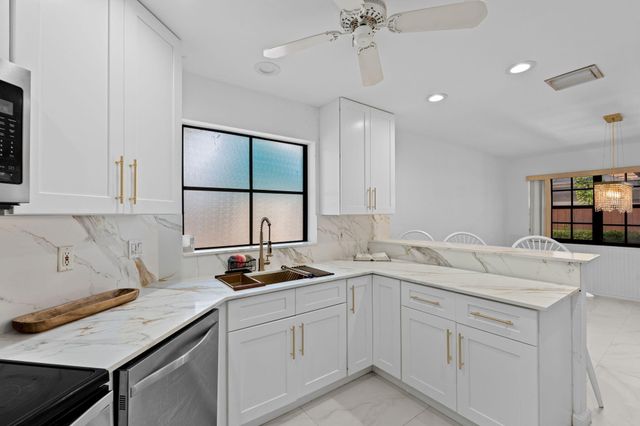 111 Weybridge Circle, Royal Palm Beach, FL 33411