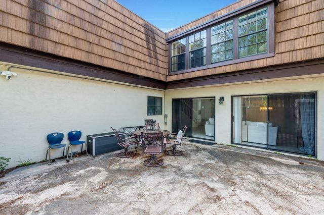 111 Weybridge Circle, Royal Palm Beach, FL 33411