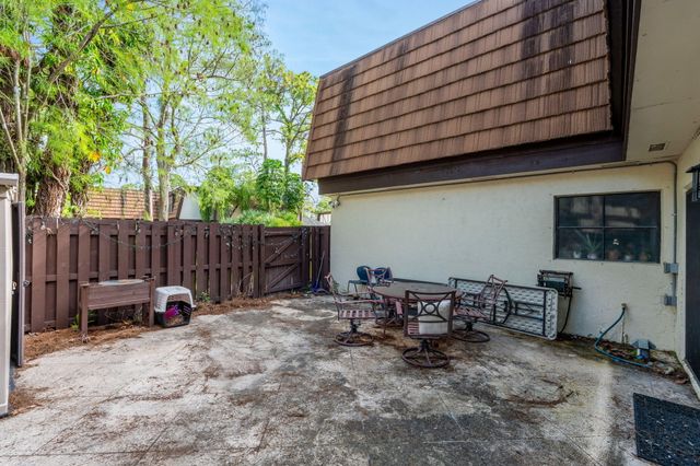 111 Weybridge Circle, Royal Palm Beach, FL 33411