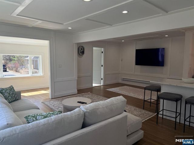 91 Columbus Drive, Tenafly, NJ 07670