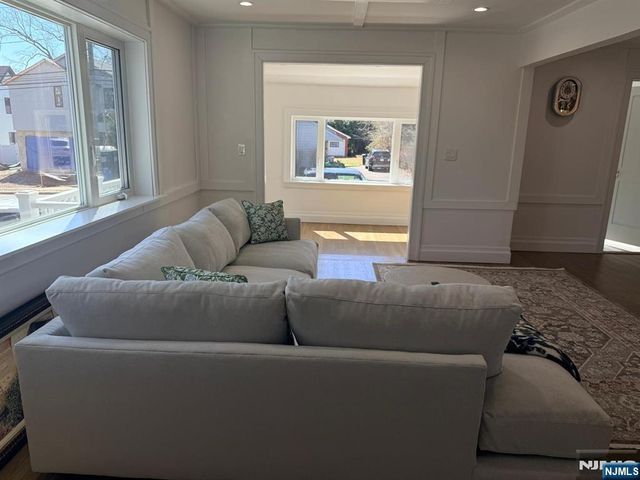 91 Columbus Drive, Tenafly, NJ 07670