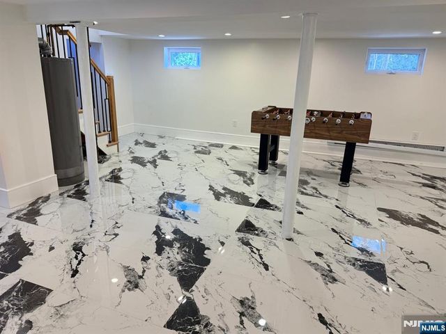 91 Columbus Drive, Tenafly, NJ 07670