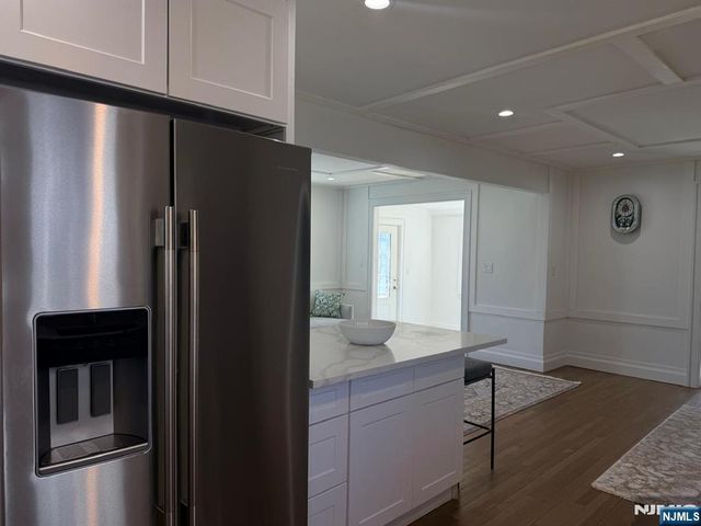 91 Columbus Drive, Tenafly, NJ 07670