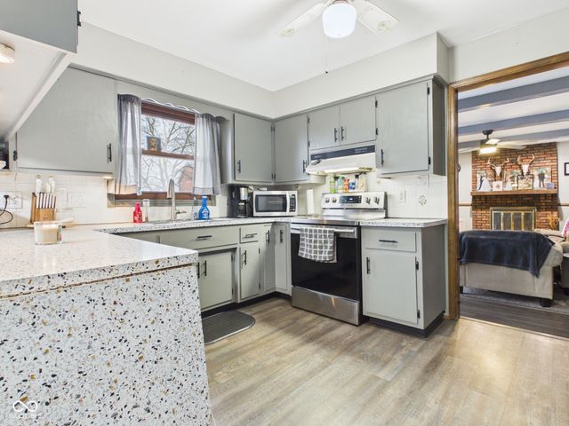 6291 N 100 W, Alexandria, IN 46001