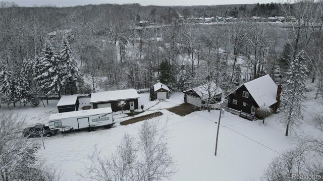 9707 North Lake Rd Road, Watertown Township, MI 48464