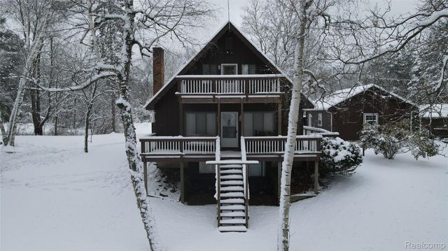 9707 North Lake Rd Road, Watertown Township, MI 48464