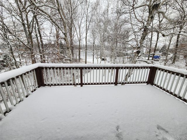 9707 North Lake Rd Road, Watertown Township, MI 48464