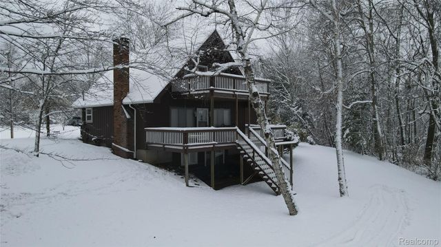 9707 North Lake Rd Road, Watertown Township, MI 48464